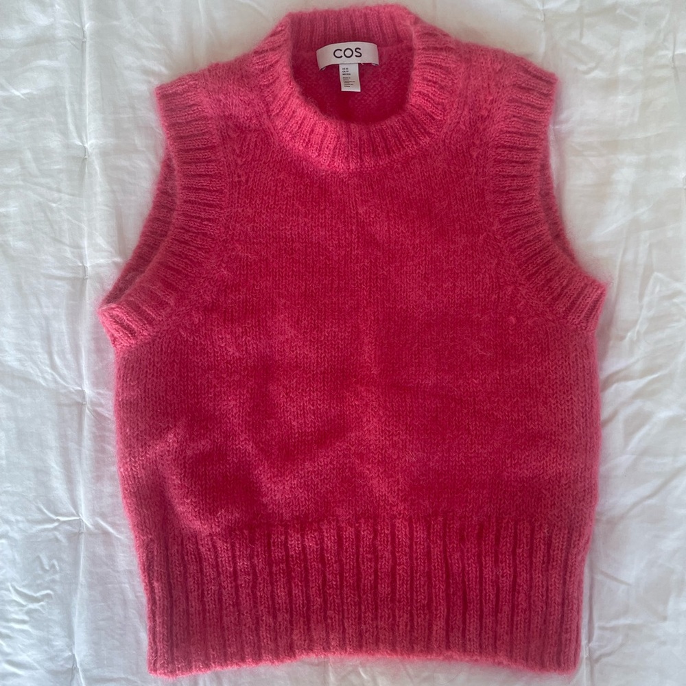 COS mohair, wool sweater vest. Size xs. Like new condition.
